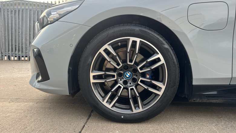 BMW 5 Series 520i M Sport 5dr Auto [Comfort Plus] Petrol Estate